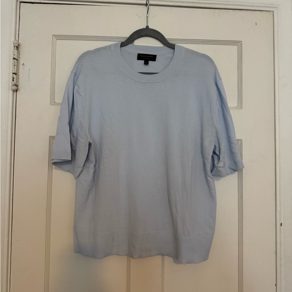 Banana Republic Women’s Light Blue Short-sleeve Forever Sweater, Size L